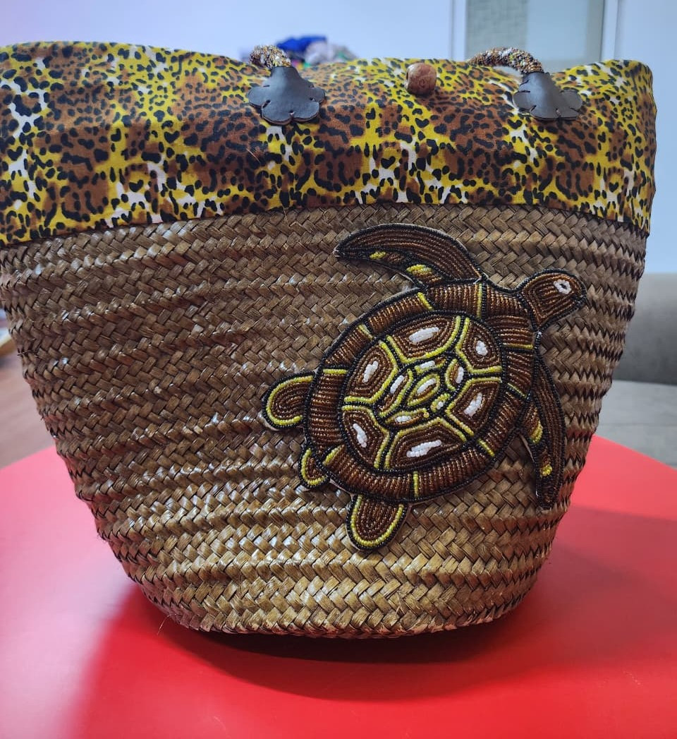 Kiondo Bag with Tortoise Detail