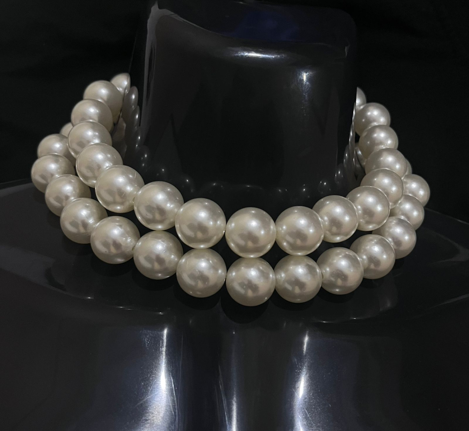 Chic coil necklace