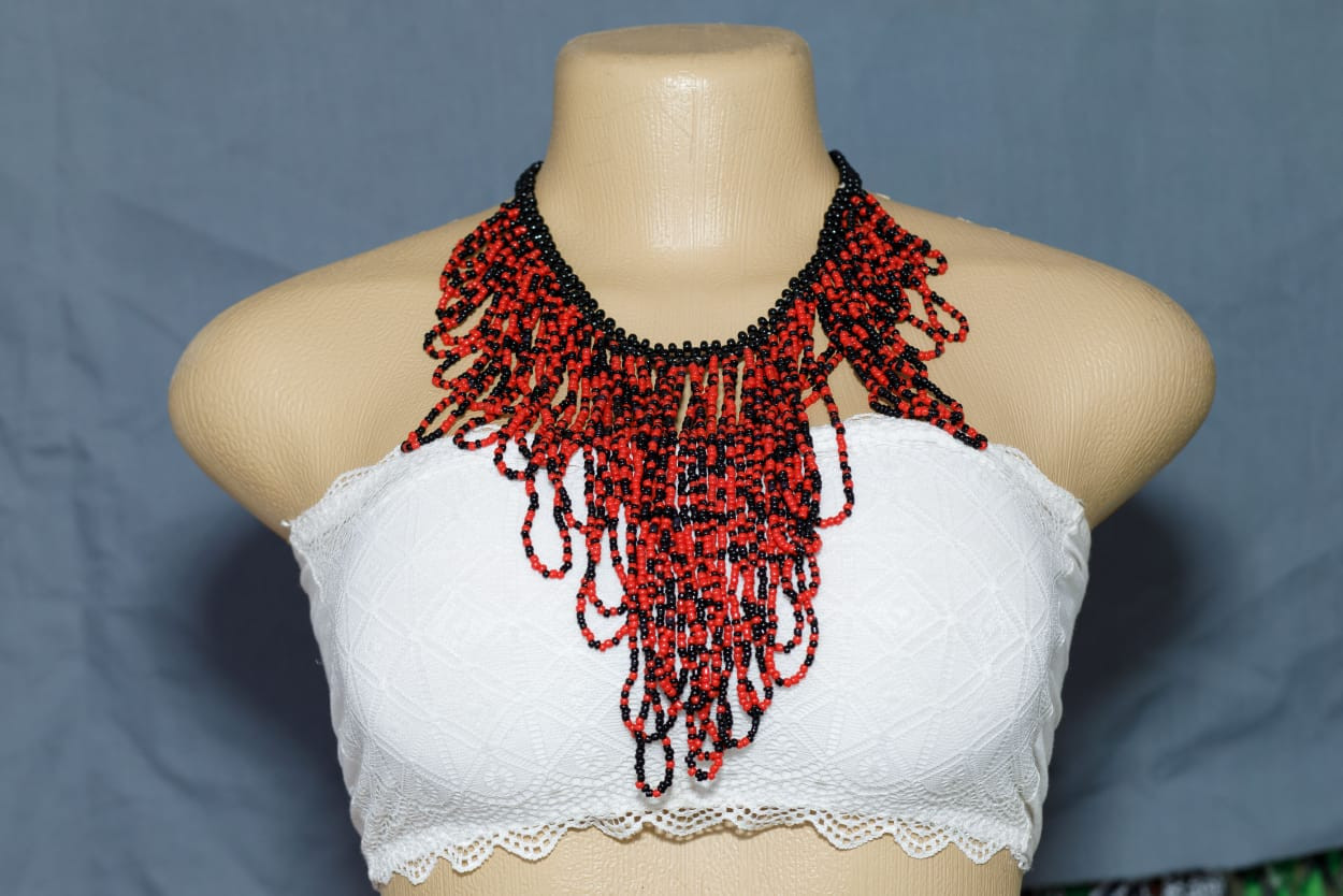 Vee Necklace