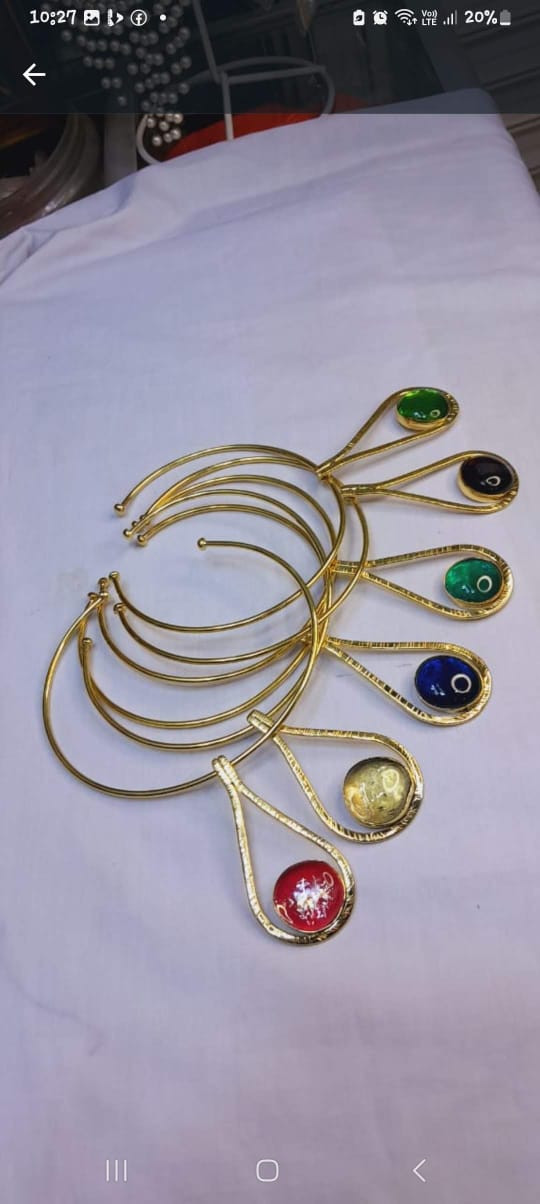Neck piece