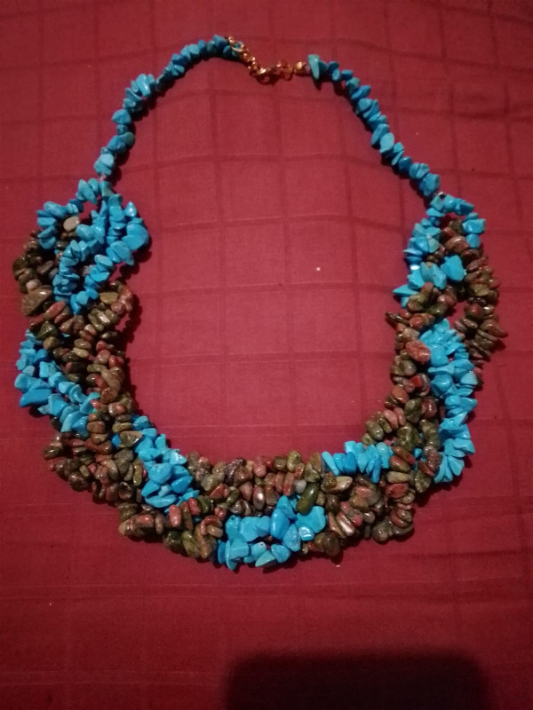 Neckpiece