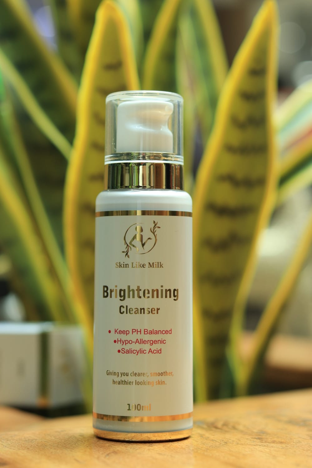 Brightening cleanser
