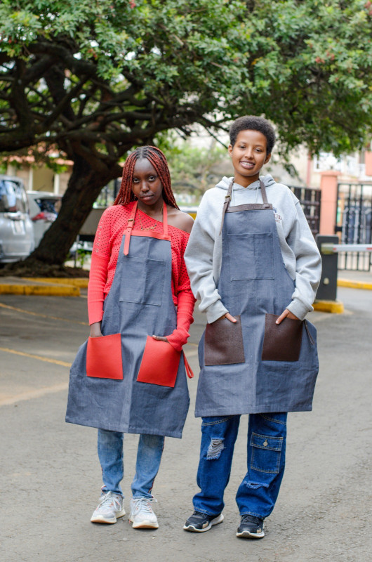 Ejutan Apron
