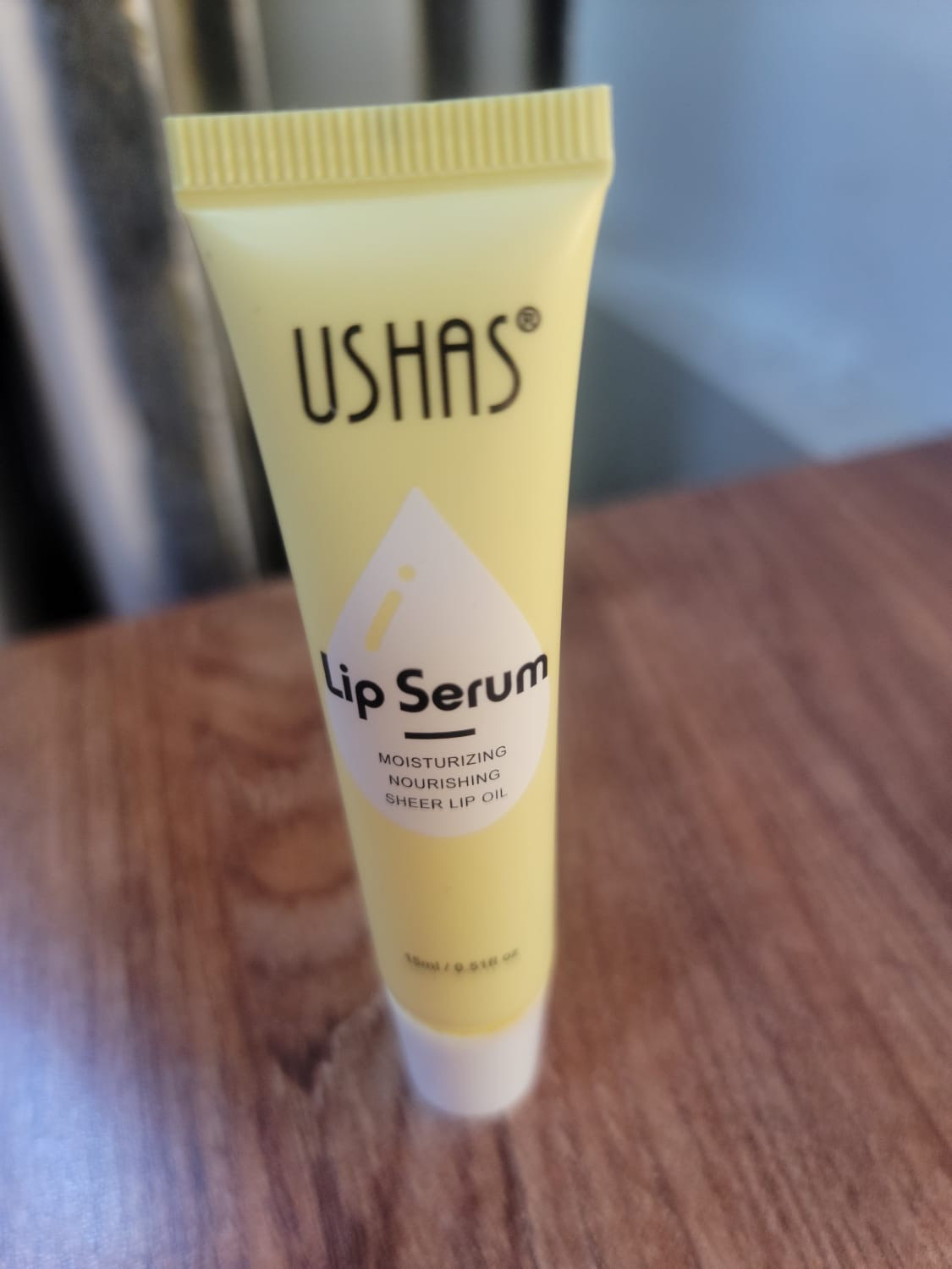 Lip Serum